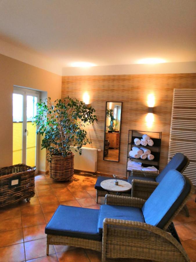 Ampervilla Hotel Fahrenzhausen エクステリア 写真